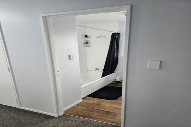 Photo of property in 14b Phillips Street, Sanson, 4817