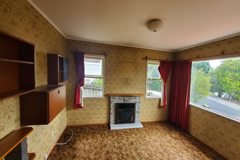 Photo of property in 71 Marlborough Avenue, Glenfield, Auckland, 0629