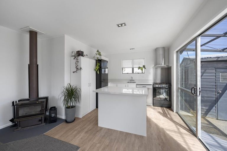 Photo of property in 49 Queens Avenue, Waikuku Beach, 7402