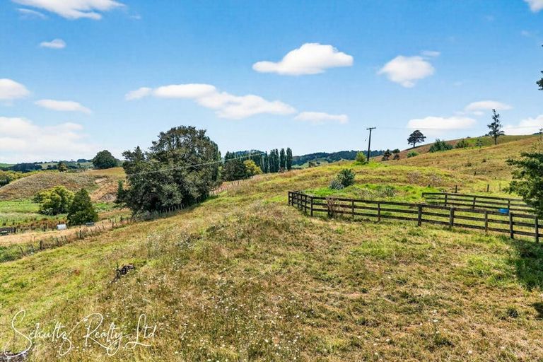 Photo of property in 218 State Highway 12, Brynderwyn, Maungaturoto, 0587