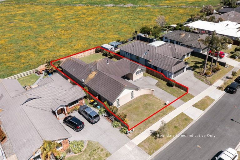 Photo of property in 48 Oreti Crescent, Papamoa Beach, Papamoa, 3118