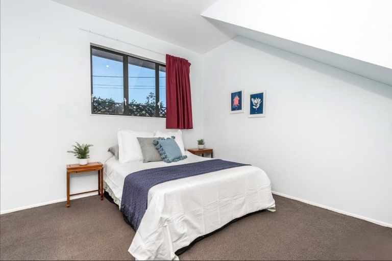Photo of property in 10 Millward Street, Newtown, Wellington, 6021