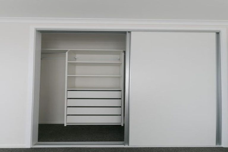 Photo of property in 32 Raranga Lane, Hobsonville, Auckland, 0616