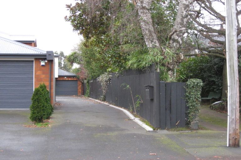 Photo of property in 33 Eversleigh Street, St Albans, Christchurch, 8014