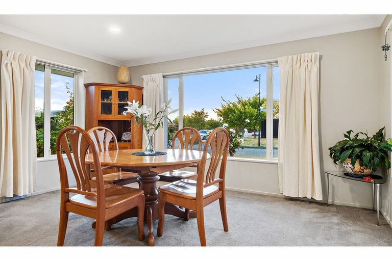 Photo of property in 52 Bibiana Street, Aidanfield, Christchurch, 8025