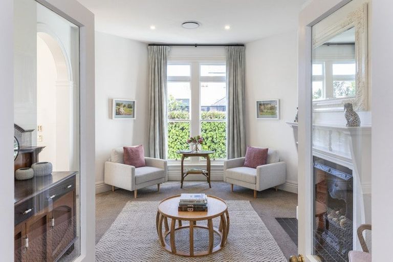 Photo of property in 41 Leinster Road, Merivale, Christchurch, 8014