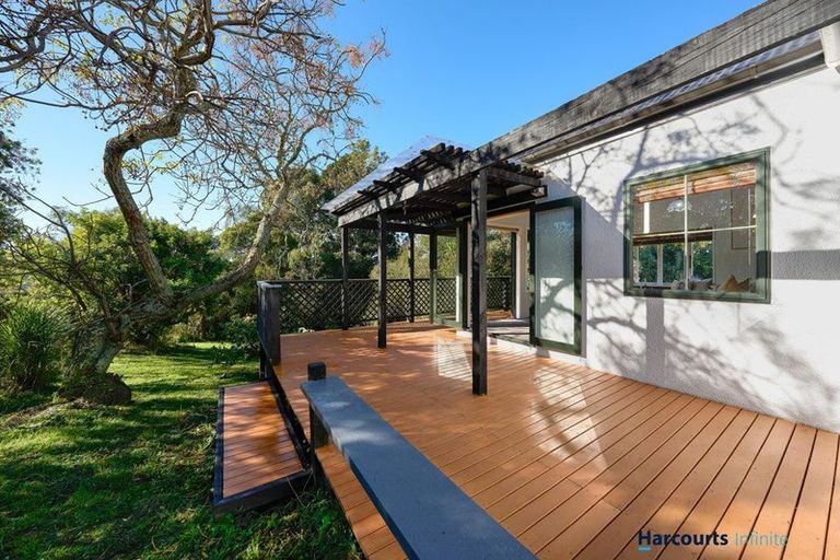 Photo of property in 144 Weatherly Road, Torbay, Auckland, 0630