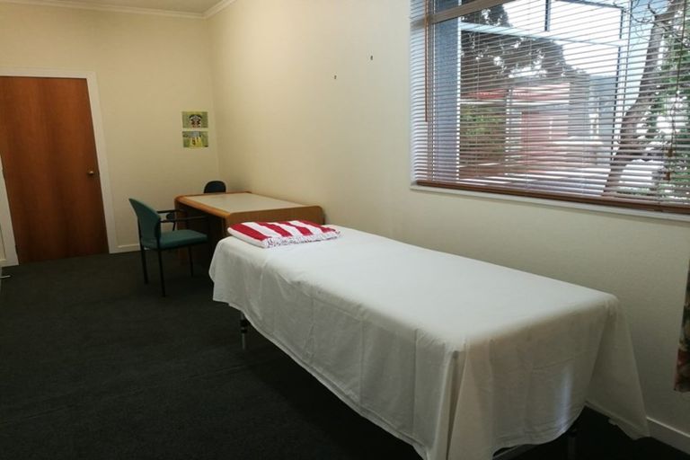 Photo of property in 440 Papanui Road, Strowan, Christchurch, 8052