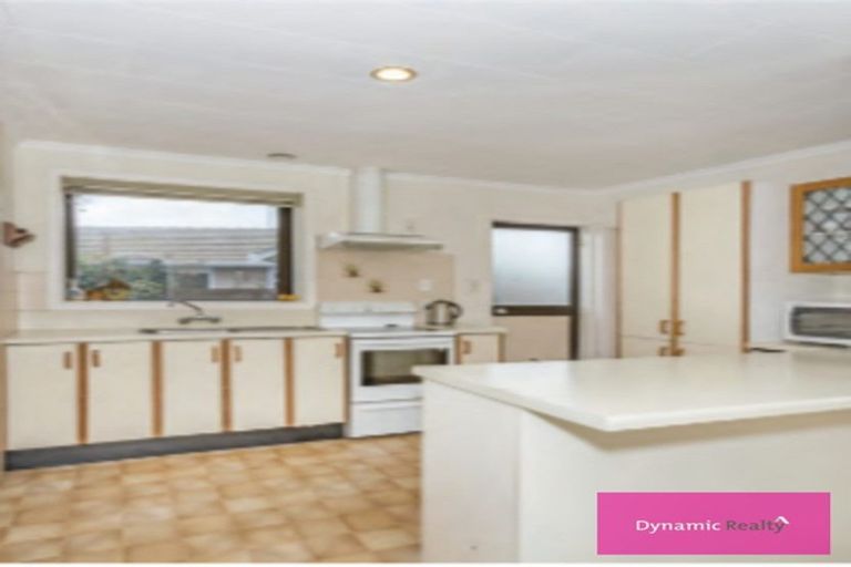 Photo of property in 35 Warren Crescent, Hillmorton, Christchurch, 8025