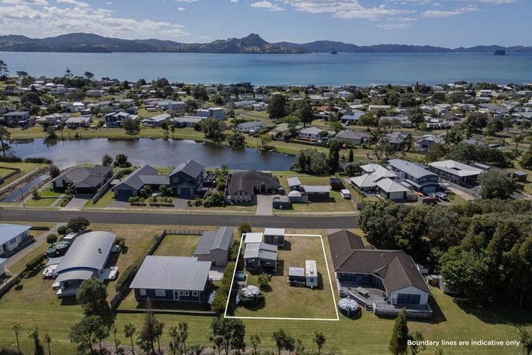 Photo of property in 13 Motukorure Parade, Cooks Beach, Whitianga, 3591