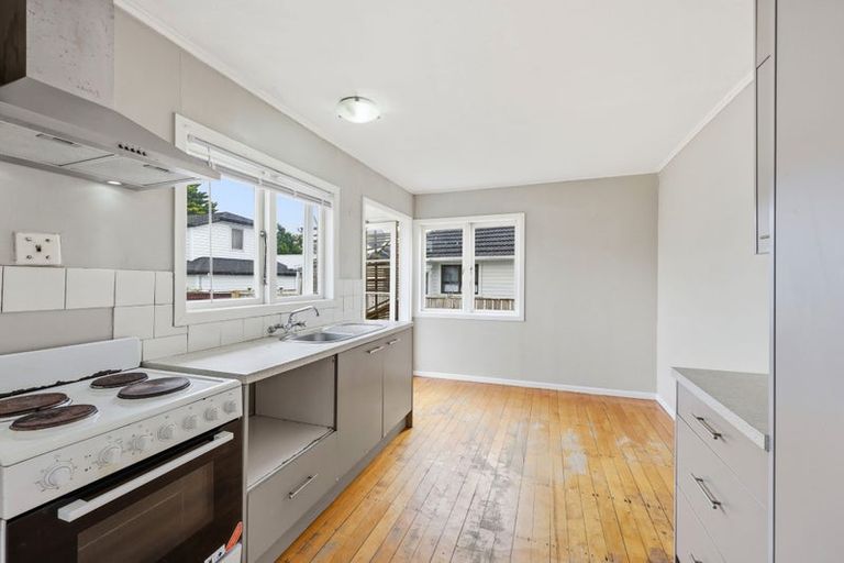 Photo of property in 47 Fairdene Avenue, Henderson, Auckland, 0610
