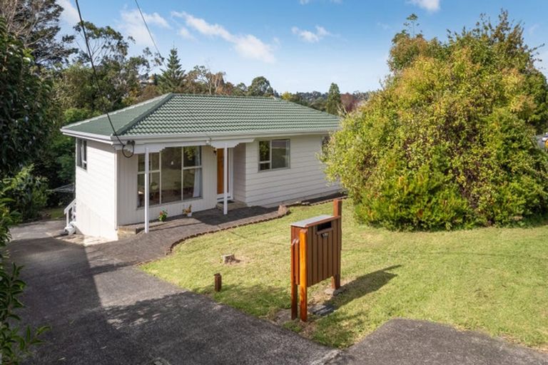 Photo of property in 102 Glendale Road, Glen Eden, Auckland, 0602