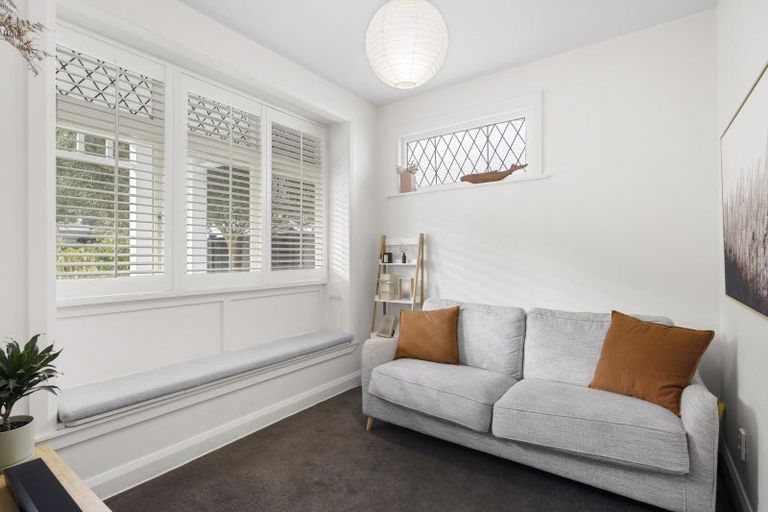 Photo of property in 36 Oroua Street, Eastbourne, Lower Hutt, 5013