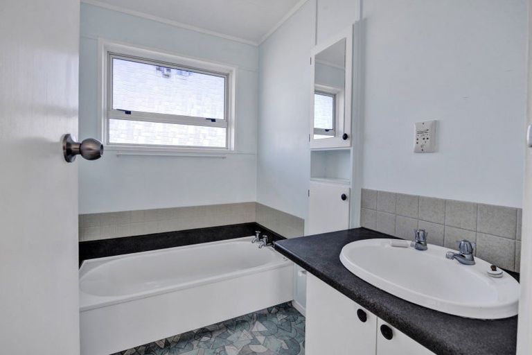 Photo of property in 34 Maire Street, Inglewood, 4330