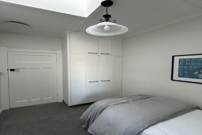 Photo of property in 36 Stone Street, Miramar, Wellington, 6022