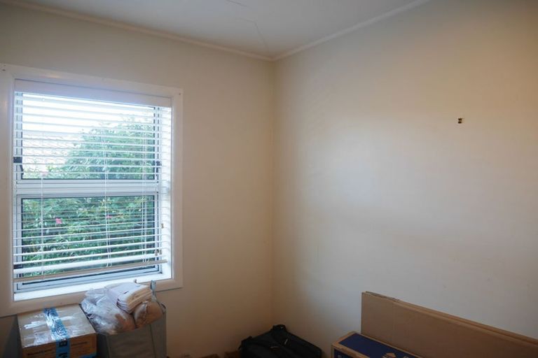 Photo of property in 14 Pacific Road, North New Brighton, Christchurch, 8083