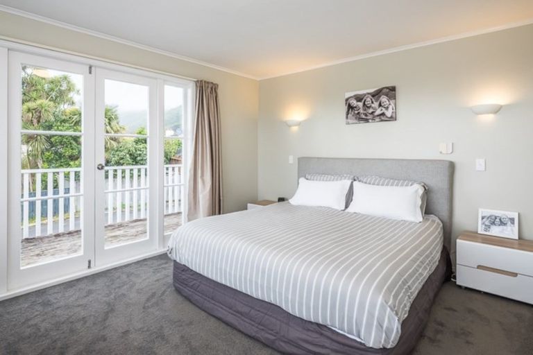 Photo of property in 26a Seddon Street, Waikanae, 5036