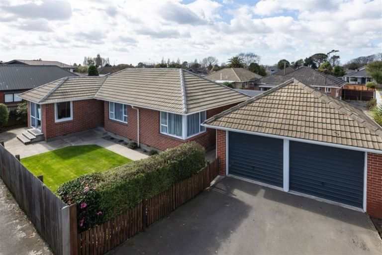 Photo of property in 1/4 Betwin Avenue, Sockburn, Christchurch, 8042
