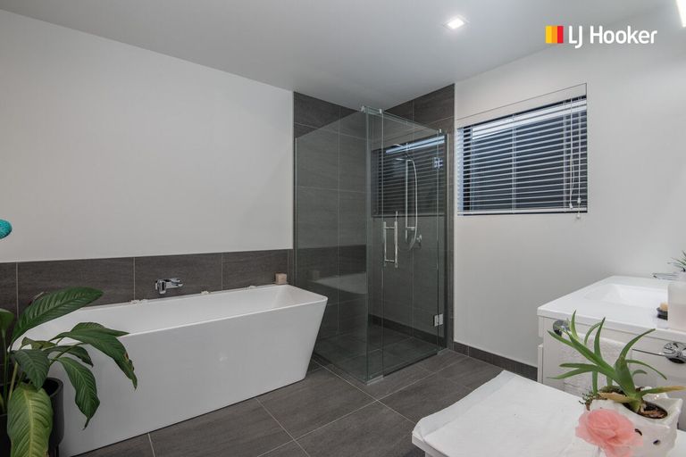 Photo of property in 8 Erica Crescent, Mosgiel, 9024