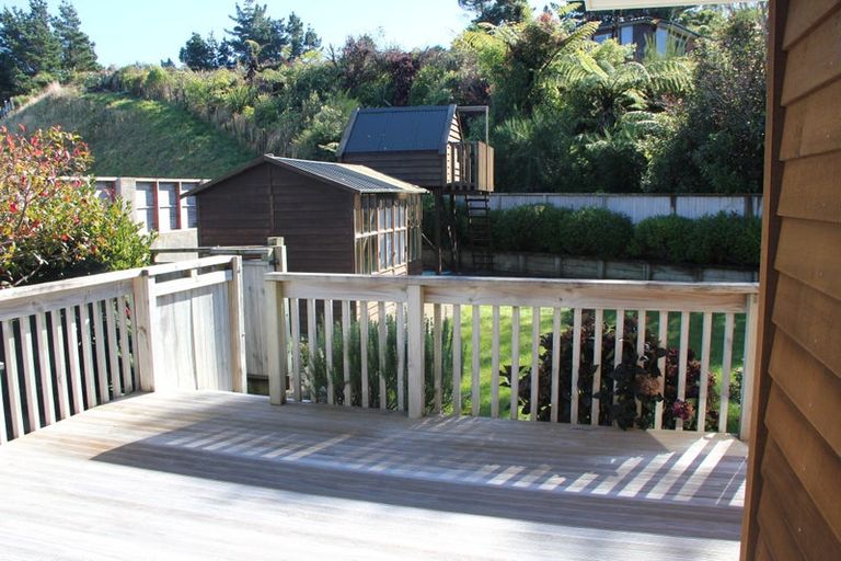 Photo of property in 46 Arahiwi Grove, Tirohanga, Lower Hutt, 5010