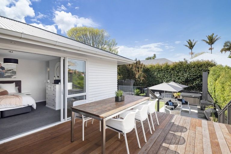 Photo of property in 24 Regent Street, Devonport, Auckland, 0624