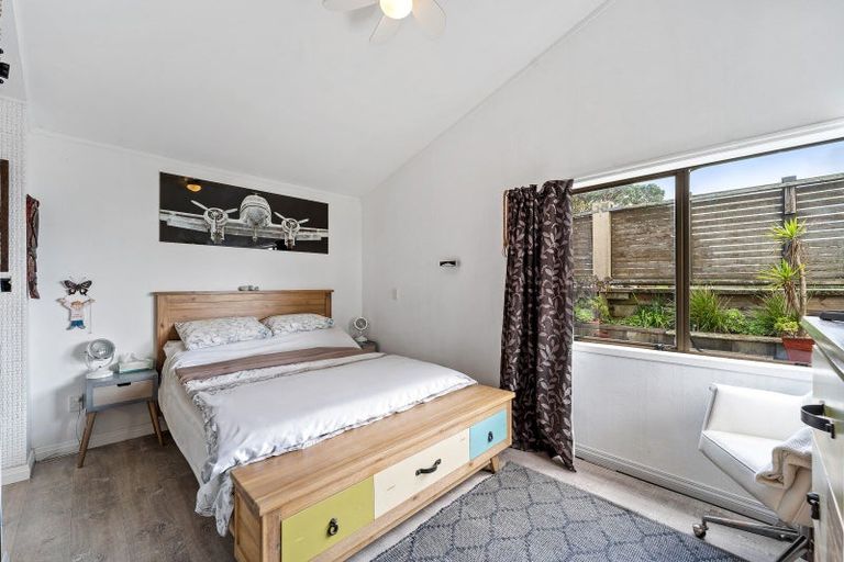 Photo of property in 881a Whangaparaoa Road, Manly, 0930