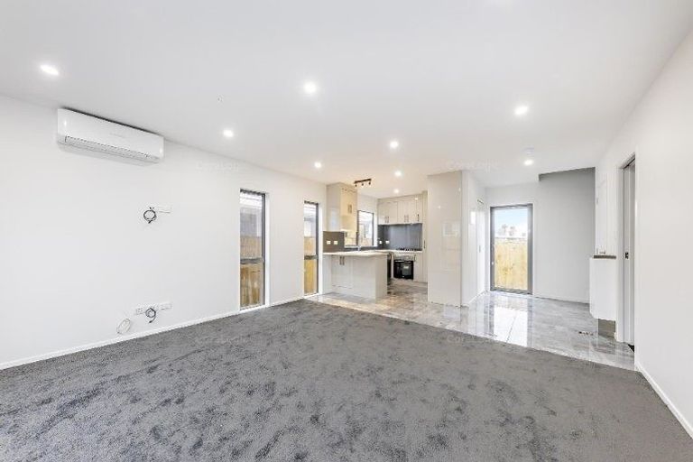 Photo of property in 28a Fernaig Street, Papakura, 2110