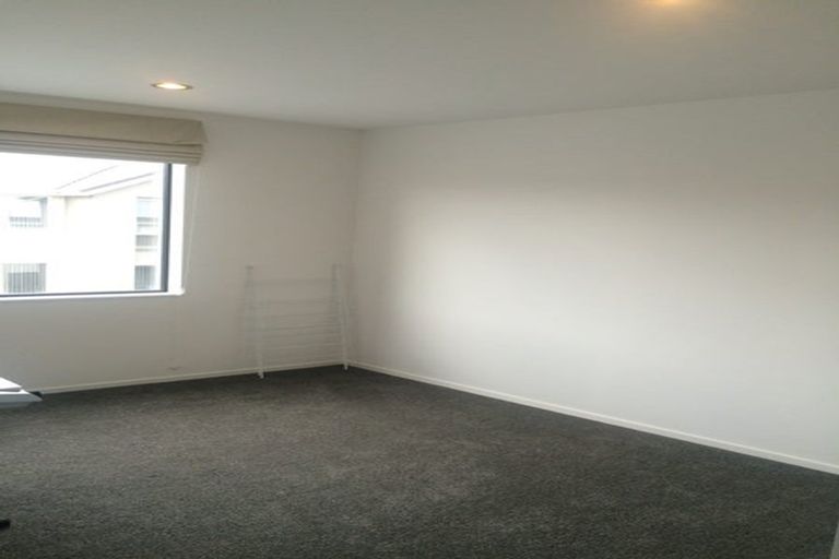 Photo of property in 27 Popokatea Drive, Takanini, 2112