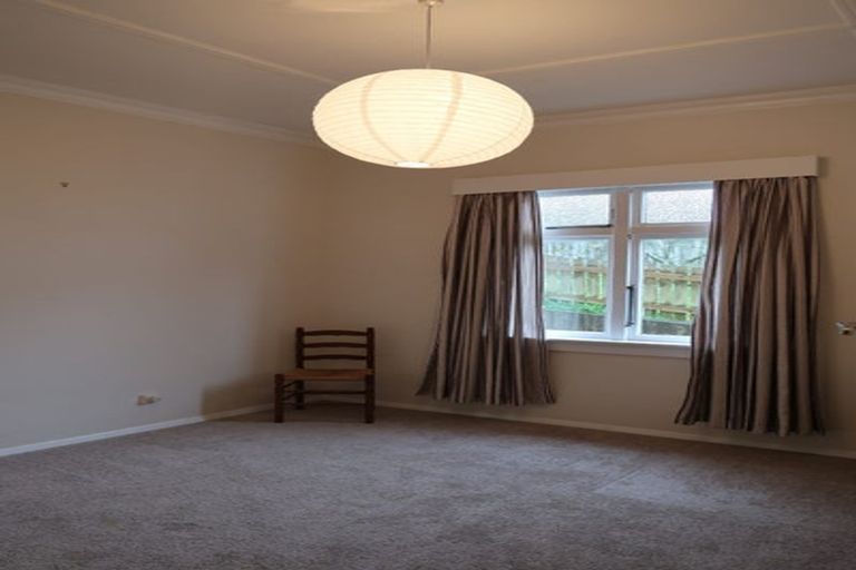 Photo of property in 18 Charlotte Avenue, Brooklyn, Wellington, 6021