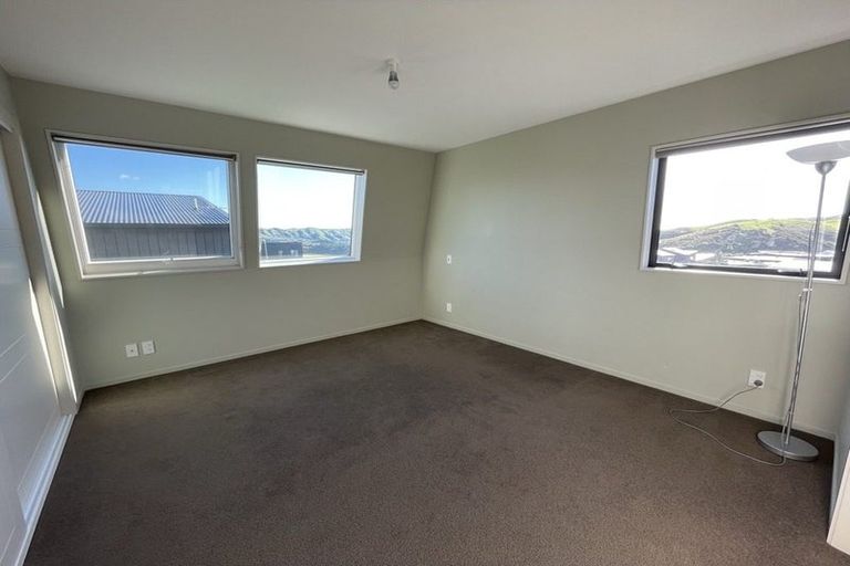 Photo of property in 15 Lacebark Lane, Woodridge, Wellington, 6037