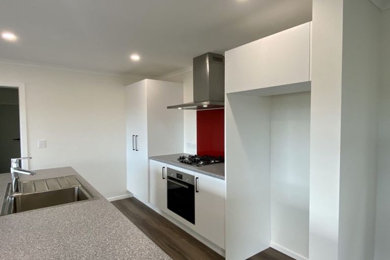 Photo of property in 13 Saint Vincent Terrace, Grenada Village, Wellington, 6037