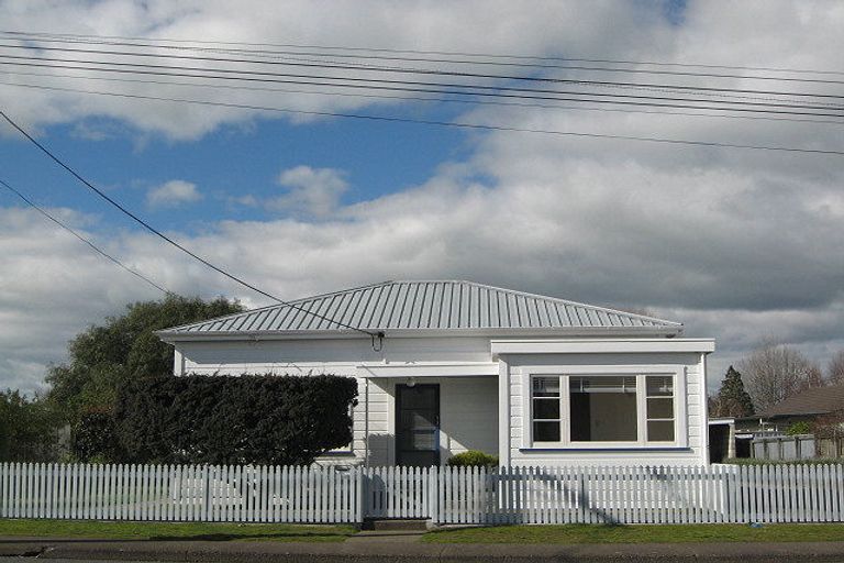 Photo of property in 16 Saint Joseph Street, Waipukurau, 4200