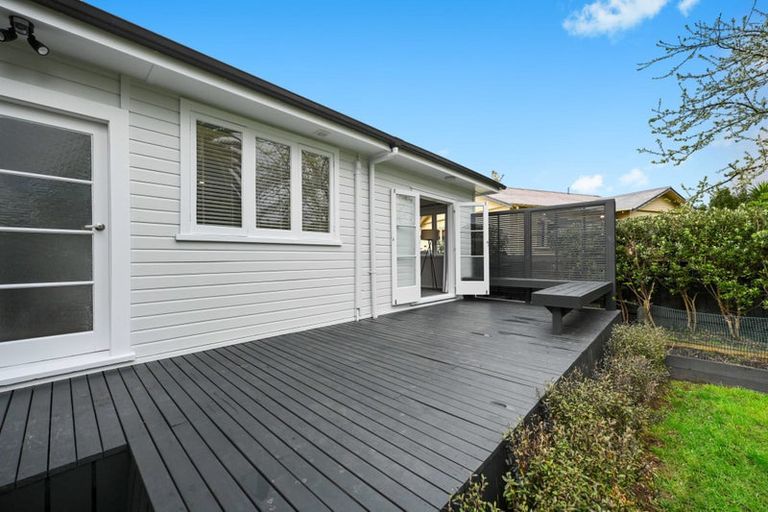 Photo of property in 3a Denz Street, Maeroa, Hamilton, 3200