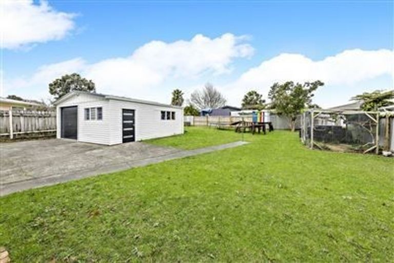 Photo of property in 8 Cargill Street, Papakura, 2110