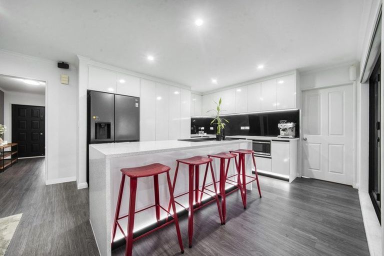 Photo of property in 20 Gairloch Place, Wattle Downs, Auckland, 2103