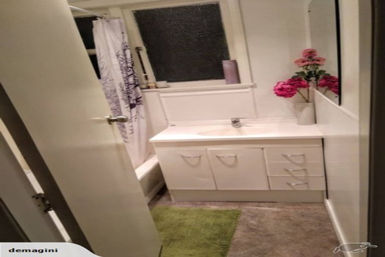 Photo of property in 31 Maire Street, Wairakei, Taupo, 3332