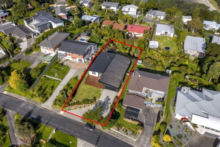 Photo of property in 10 Hillcrest Road, Hatfields Beach, Orewa, 0931