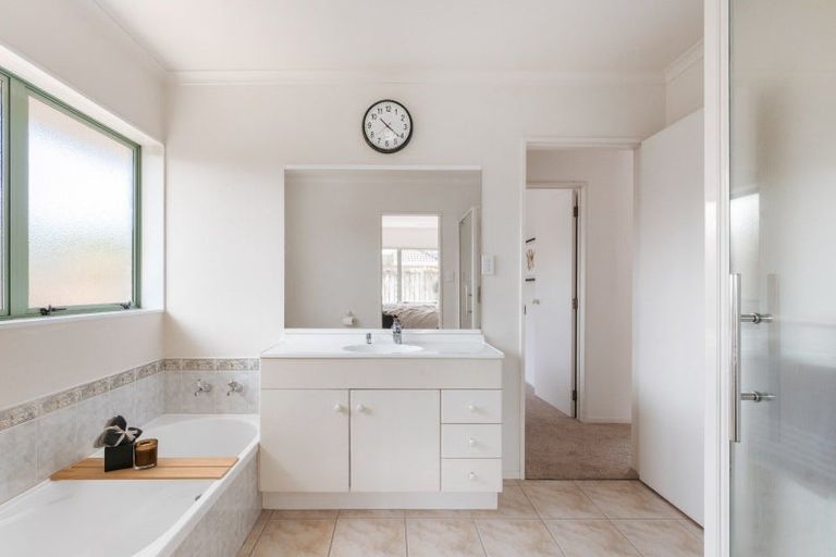 Photo of property in 160 Pacific View Road, Papamoa Beach, Papamoa, 3118