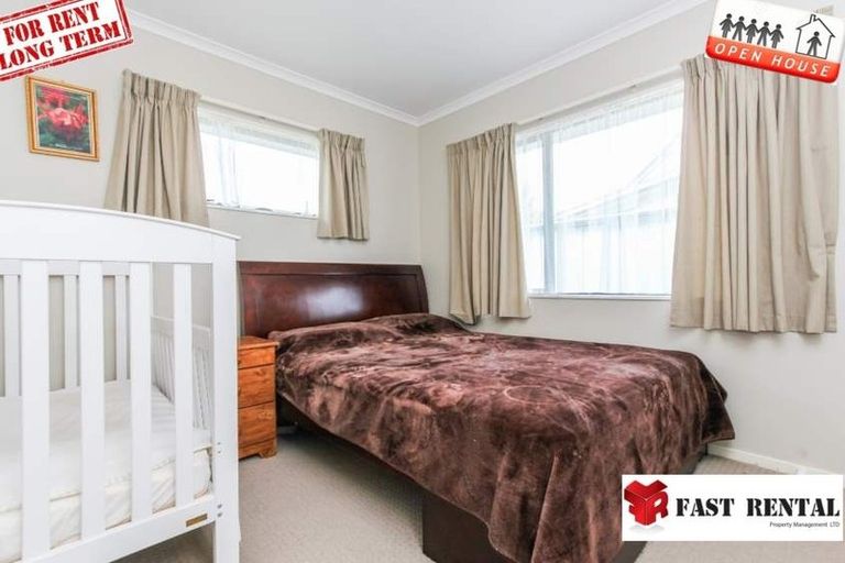 Photo of property in 11 Karepo Crescent, Ranui, Auckland, 0612