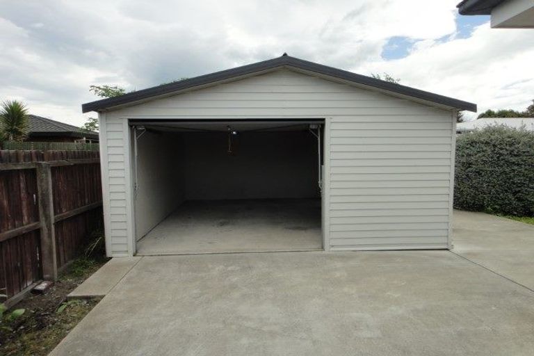 Photo of property in 113 Main North Road, Papanui, Christchurch, 8052