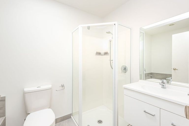 Photo of property in 154 Edgeware Road, Edgeware, Christchurch, 8013