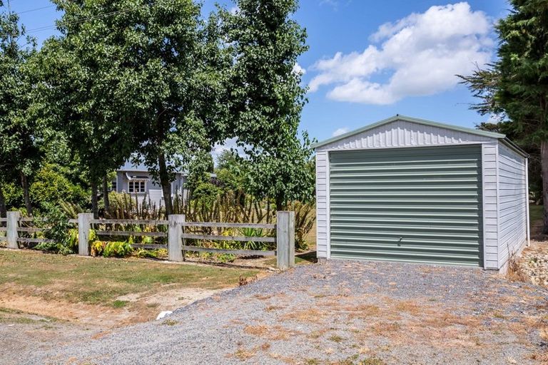 Photo of property in 65 Oparatai Road, Mangatainoka, Pahiatua, 4982