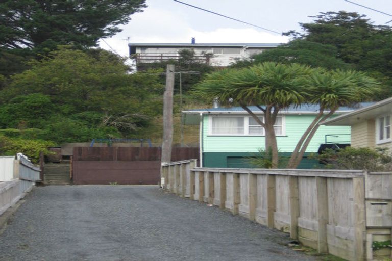 Photo of property in 3 Logie Street, Stokes Valley, Lower Hutt, 5019