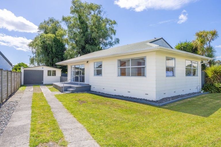 Photo of property in 25 Dalton Crescent, Dinsdale, Hamilton, 3204