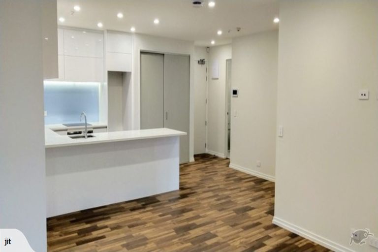 Photo of property in 9/46 Wellington Street, Howick, Auckland, 2014