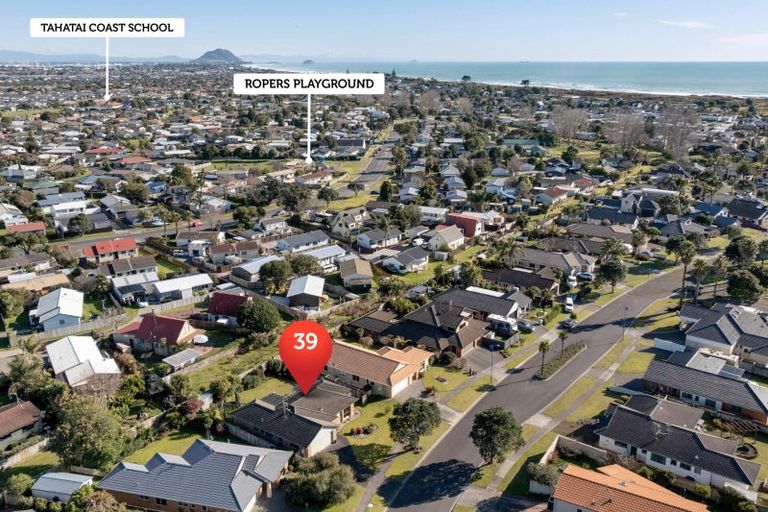 Photo of property in 39 Santa Barbara Drive, Papamoa Beach, Papamoa, 3118