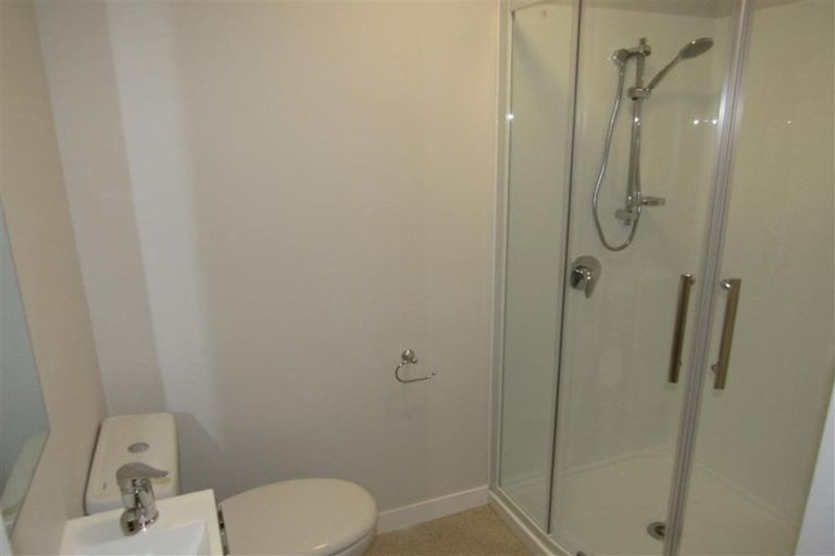 Photo of property in 67 Hawker Street, Mount Victoria, Wellington, 6011