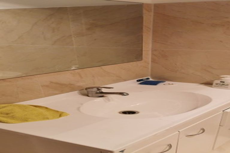 Photo of property in 2/55 Glenmore Road, Sunnyhills, Auckland, 2010