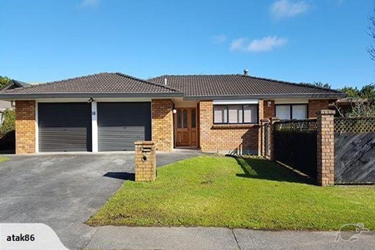 Photo of property in 18 Charles Prevost Drive, The Gardens, Auckland, 2105
