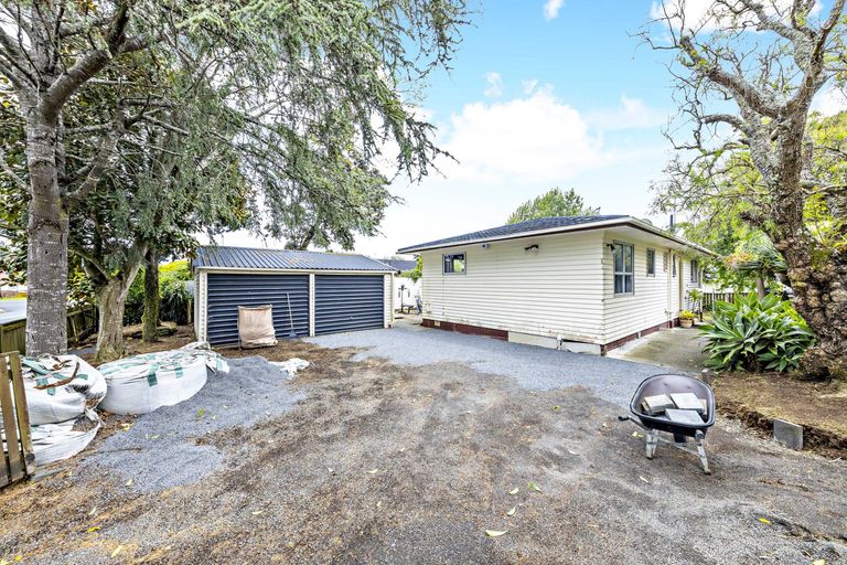 Photo of property in 6 Ronald Place, Manurewa, Auckland, 2102